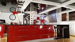 Cuisine plafond Tendu Luxtend&reg; noir laqu&eacute;